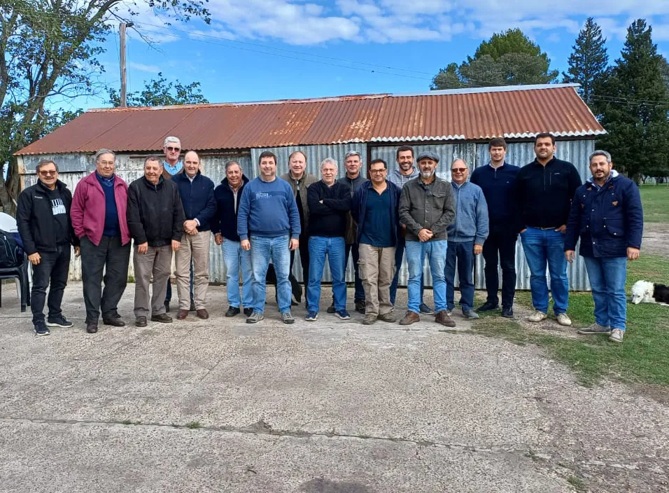 Mattiauda y De Ángeli con productores