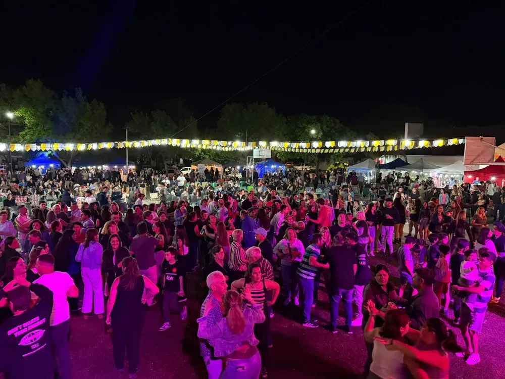 574571539_1252211343617655_2192210671311029678_n