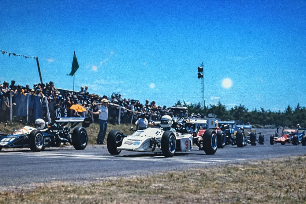 ChatGPT Image 10 feb 2026, 03_58_55 p.m.