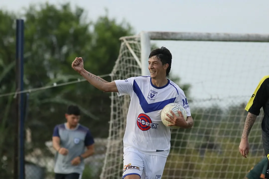 El que festejó al final fue Sportivo El festejo de Mario Daomon y Alexis Izaguirre. ️