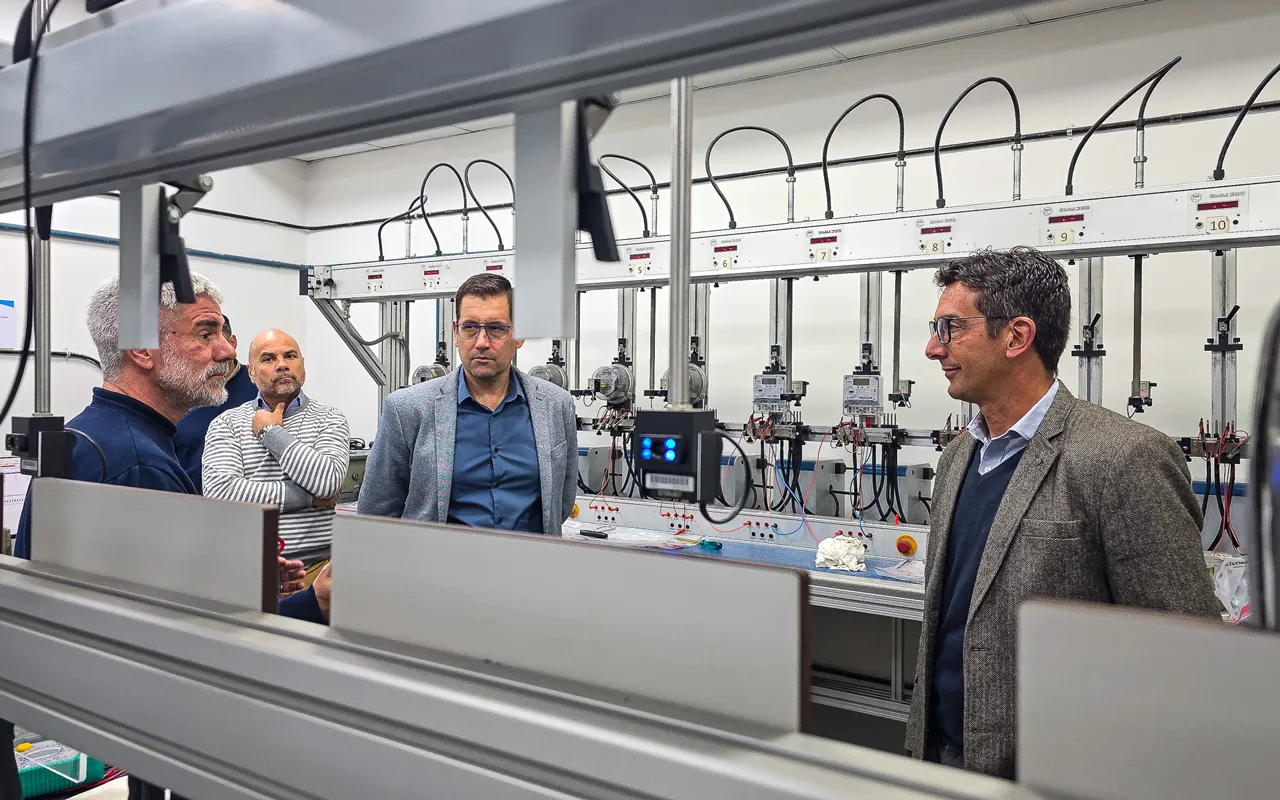 WEB-Visita-laboratorio-de-medidores-15