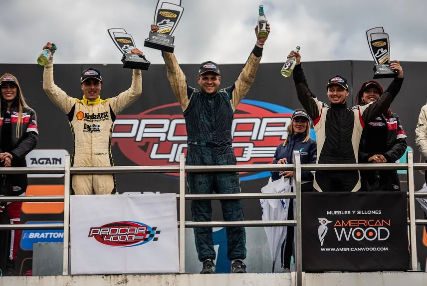 🫶 Qué imágenes nos dejó el sábado en el Mouras! Entradas a la venta en la puerta del autódromo - $7.000 BOXES - GENERAL 27 y 28 de Abril - Roberto Mouras de La Plata (con pilotos invitados)#Procar #Procar4000