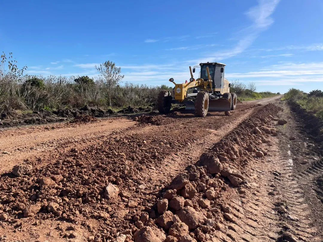 𝗖𝗔𝗠𝗜𝗡𝗢 𝗦𝗔𝗡𝗧𝗔 𝗔𝗡𝗡𝗔- 𝗙𝗜𝗡𝗔𝗟𝗜𝗭𝗢 𝗟𝗔 𝗢𝗕𝗥𝗔 𝗤𝗨𝗘 𝗖𝗢𝗡𝗘𝗖𝗧𝗔 𝗔 𝗟𝗔 𝗥𝗣𝟭𝟲La Municipalidad de Larroque, por medio de Obras y Servicios públicos desde hace un par de meses reinicio los