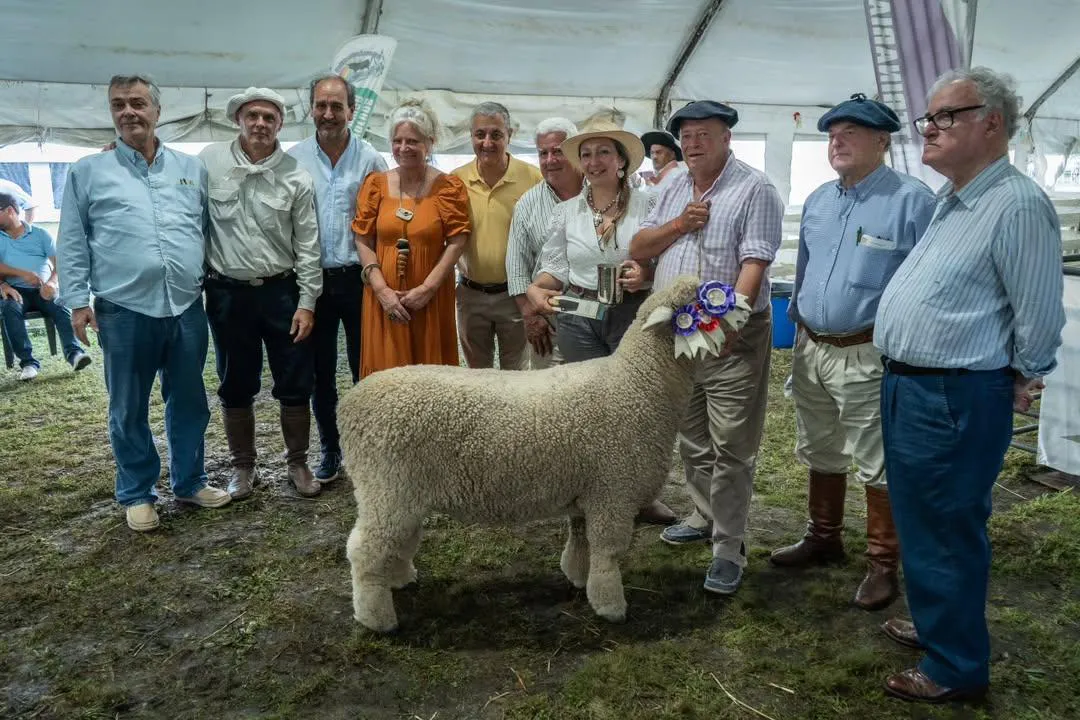 ¡Hermoso primer día de Expo! 🐑Inauguramos la Expo Ovina, Agro, Industrial, Comercial y Artesan (1)(1)