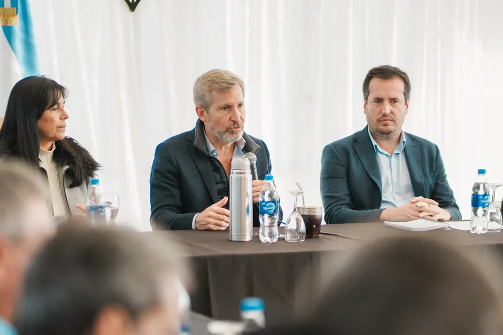 gabinete_Larroque_2 gabinete_Larroque_2