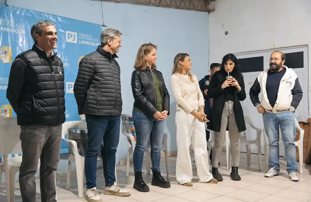 Gracias a los compañeros y compañeras de Larroque por acompañar siempre con esperanza y convicci